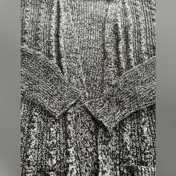 St. John’s Bay Charcoal long Knit Open Cardigan Women’s Size Medium - Picture 9 of 15